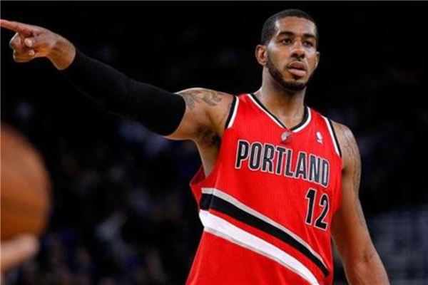 球衣更加特 球衣更加特