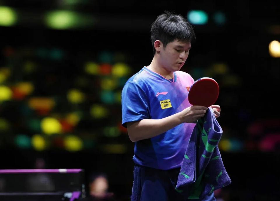 保持冷静的 保持冷静的